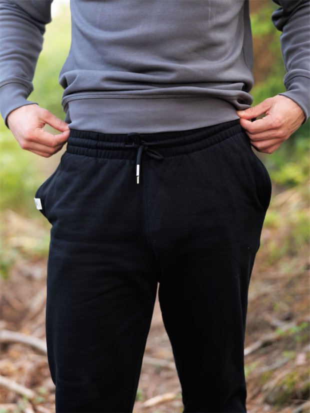 Pánské tepláky Bez potisku - černé