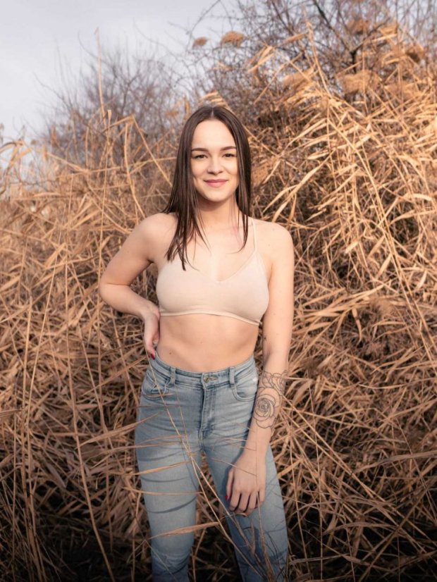 Podprsenka elastická - béžová/černá