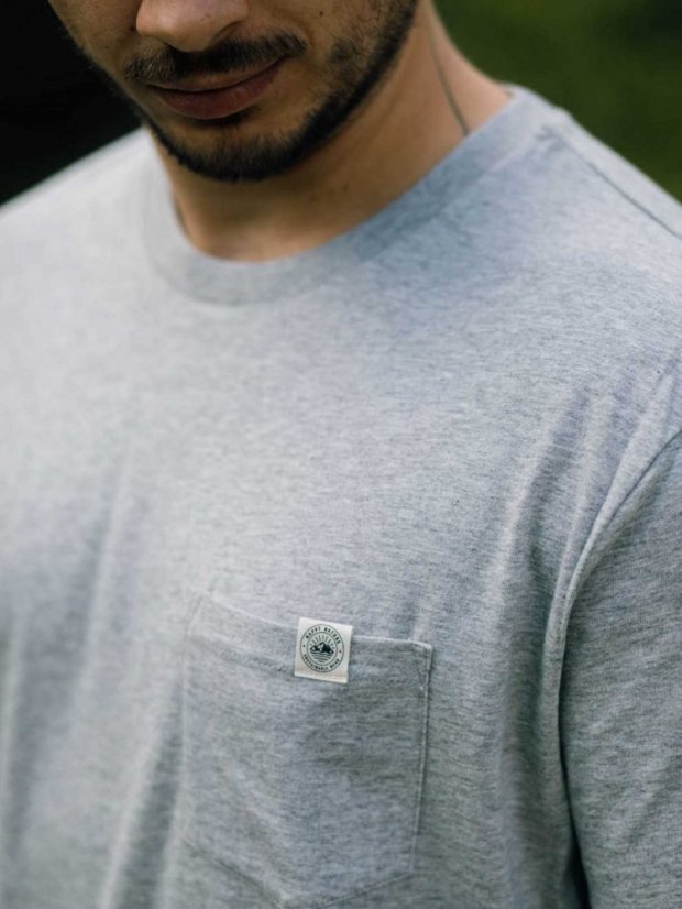 Pánské tričko s kapsičkou - šedé