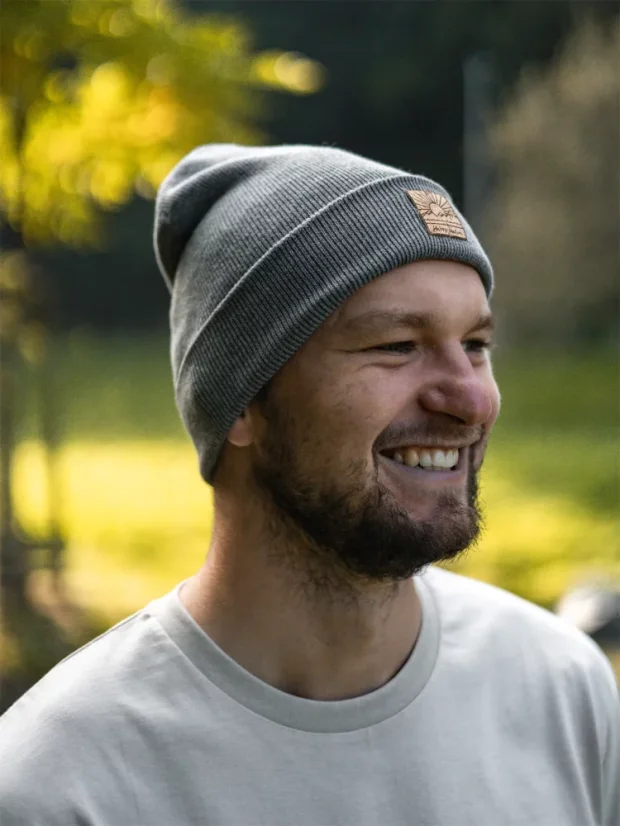 Čepice Západ - šedá