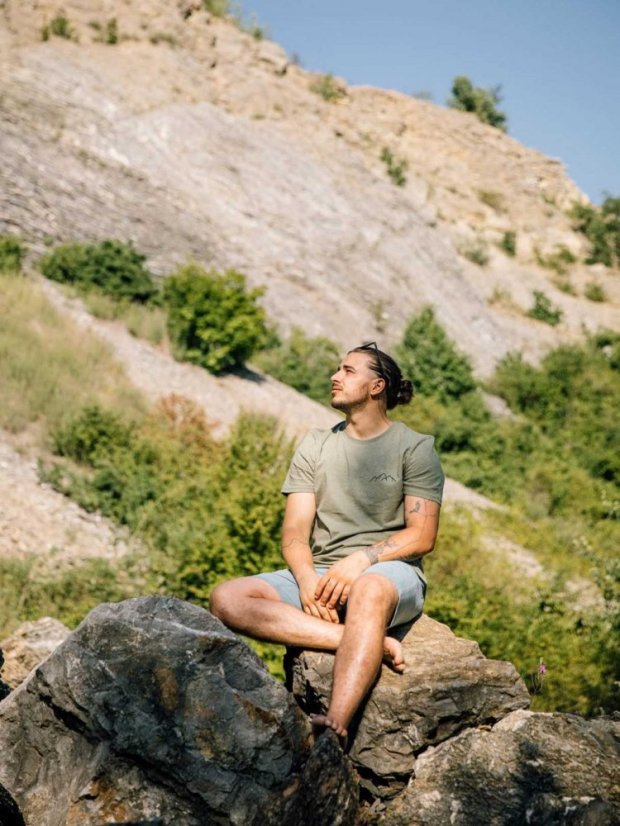 Pánské tričko Hory - zelené