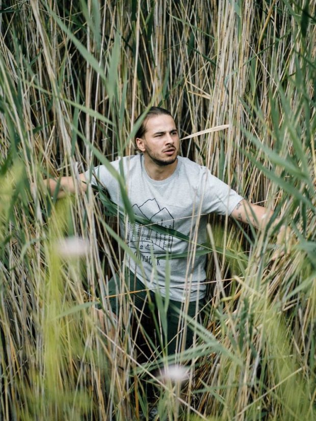 Zachraňte pánské tričko Outsider - šedé