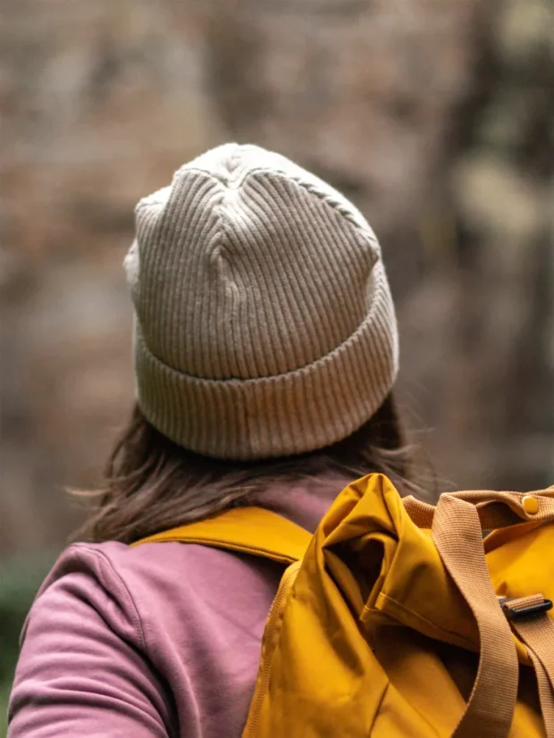 Čepice žebrovaná Západ - písková