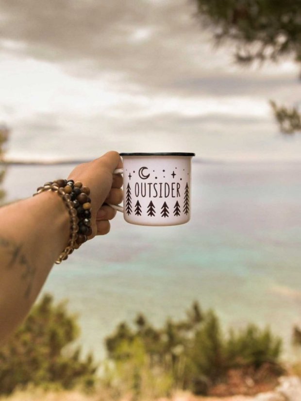 Plecháček Outsider